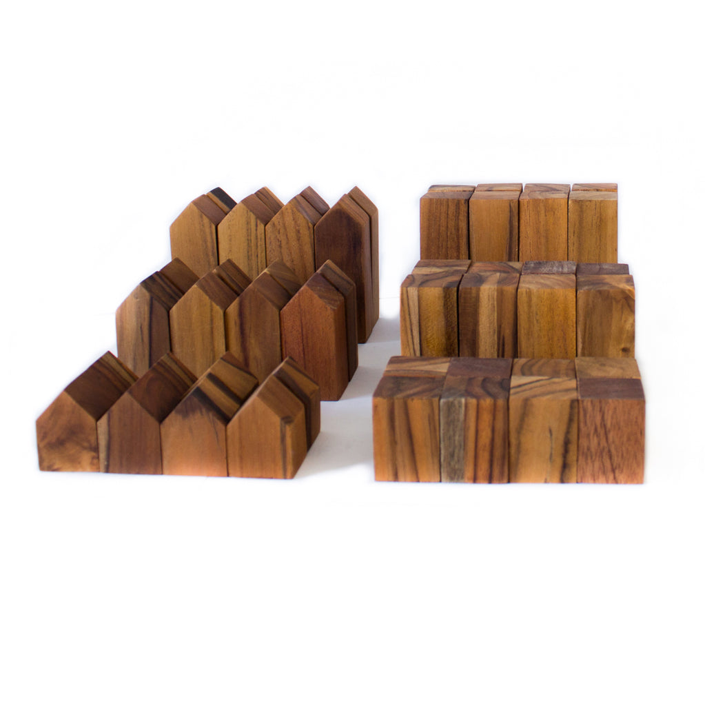 BenjiBLOCKS - 24 houses + 24 blocks - Willa Walker
